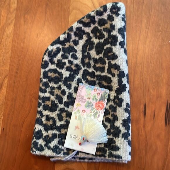 Johnny Was Wool & Cashmere Beanie Leopard Pattern - Picture 6 of 7